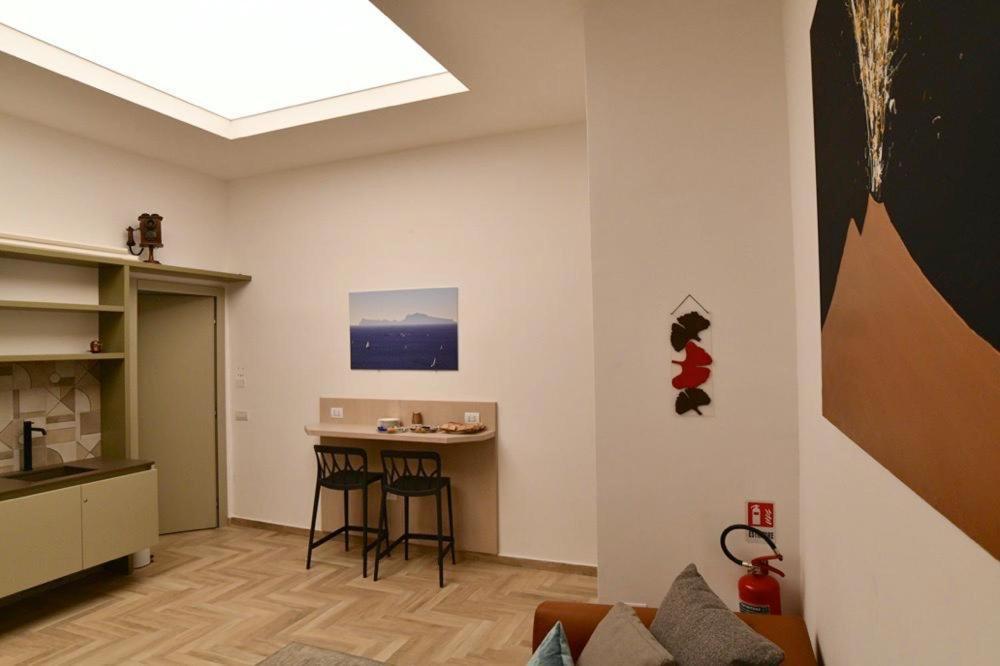 Il Picchio Di Chiaia Hotel เนเปิลส์ ภายนอก รูปภาพ