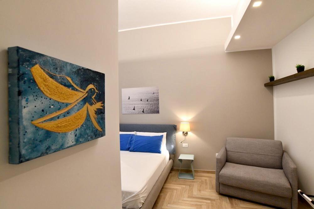 Il Picchio Di Chiaia Hotel เนเปิลส์ ภายนอก รูปภาพ